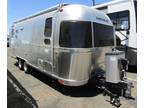 2023 Airstream Flying Cloud 25FB TWIN
