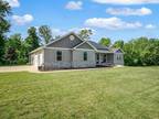 Home For Sale In Waterloo, Illinois