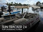 24 foot Sun Tracker Party Barge 24DLX