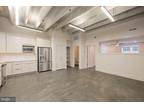 Unit/Flat/Apartment, Contemporary - WINCHESTER, VA 15 E Piccadilly St #301