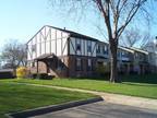 $2,095 - 2 Bedroom 2.5 Bathroom Townhouse with golf course view In Ann Arbor