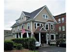 Flat For Rent In Wellesley, Massachusetts