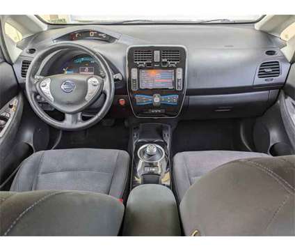 2014 Nissan LEAF SV is a Blue 2014 Nissan Leaf SV Hatchback in Kenosha WI
