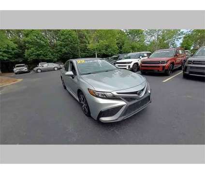 2022 Toyota Camry SE is a Silver 2022 Toyota Camry SE Sedan in Duluth GA