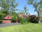 Home For Sale In Independence, Ohio