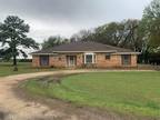 Home For Rent In Ennis, Texas