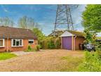 Gipsy Lane, Earley, Reading, Berkshire 2 bed semi-detached bungalow for sale -