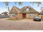 Tiggall Close, Earley 3 bed detached house for sale -