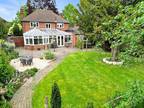 Wyndham Crescent, Woodley 3 bed detached house for sale -