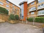 Branagh Court, Reading, Berkshire, RG30 2 bed apartment for sale -