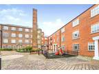 2 bedroom apartment for sale in Milliners Court, Lattimore Road, St. Albans, AL1