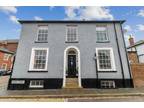 4 bedroom town house for sale in Queen Street, St. Albans, Hertfordshire, AL3
