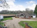 West Road, Costessey, Norwich 3 bed detached bungalow for sale -