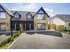 4 bedroom semi-detached house for sale in The Meads, Bricket Wood, St.