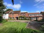 7 bedroom detached house for sale in Fish Street, Redbourn, St.