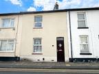 Saunders Street, Gillingham, Kent, ME7 2 bed terraced house for sale -