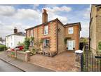 Bradbourne Road, Sevenoaks, Kent, TN13 3 bed semi-detached house for sale -