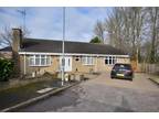 The Fairways, Hull HU8 4 bed detached bungalow for sale -