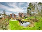 2 bedroom apartment for sale in Gerard Court, Hitherfield Lane, Harpenden