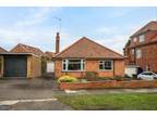 St. Swithins Walk, York 3 bed detached bungalow for sale -