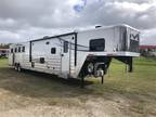 2023 Merhow 8' wide 4 horse side load with 16' living quarters 4 horses