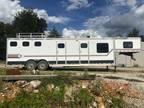 1999 Jamco Legend Traveler with Mid Tack and 11’ LQ 3 horses