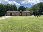 Home For Sale In Pine Knot, Kentucky