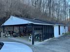 Home For Sale In Pine Top, Kentucky
