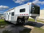 2005 C&C 8' wide 3 horse w/ 12' lq gen and midtack
