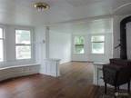 Home For Sale In Mount Vernon, Washington