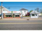 Kingston 3BR, 6137 sq ft Commercial Lot situated in a prime