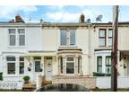 Catisfield Road, Southsea PO4 3 bed terraced house for sale -