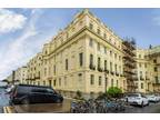 Brunswick Square, Hove, East Susinteraction, BN3 2 bed flat for sale -