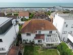 The Cliff, Rodean, Brighton BN2 3 bed detached house for sale - £
