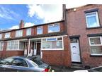 Sandhurst Road, Leeds 3 bed terraced house for sale -