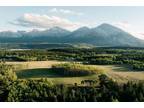 Acreage in the Crowsnest Pass - Incredible Views!