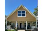 Single Family Residence, Traditional - Runaway Bay, TX 11006 Shady Oaks Dr