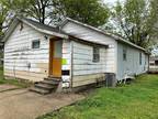 Home For Sale In Sikeston, Missouri
