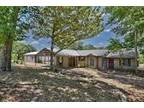 Farm House For Sale In Kenney, Texas