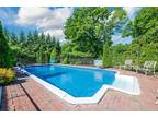 Home For Sale In Dix Hills, New York