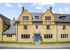 5 bedroom property for sale in Dairy Crescent, Bletchingdon, Kidlington