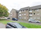 Greenhill Road, Top Floor Right, Rutherglen, Glasgow G73 4 bed flat for sale -