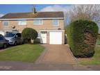 Goshawk Drive, Chelmsford 3 bed semi-detached house for sale -