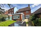 Milbank, Chelmsford, CM2 4 bed link detached house for sale -