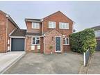 Saddle Rise, Springfield, Chelmsford 4 bed link detached house for sale -