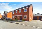 Honey Bee Street, Calcot, Reading, Berkshire, RG31 3 bed semi-detached house for