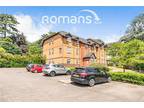 Waller Court, Caversham, Reading 2 bed apartment for sale -