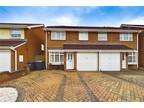 Delafield Drive, Calcot, Reading, Berkshire, RG31 3 bed semi-detached house for