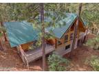 Enchanting log cabin home nestled in the heart of Pinetop, AZ