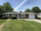 811 N Blackhoof St Wapakoneta, OH